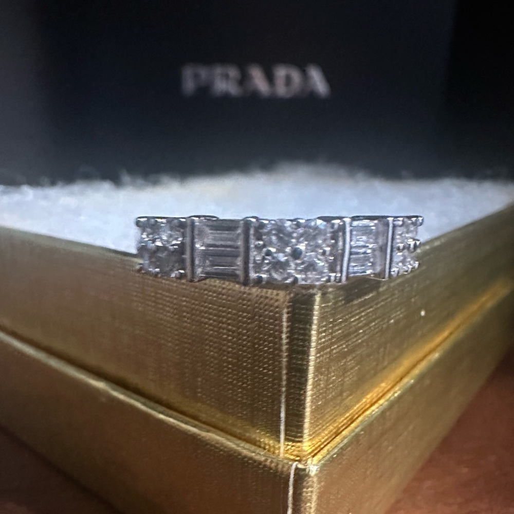 Ring size 8.0 - Picture 1 of 4